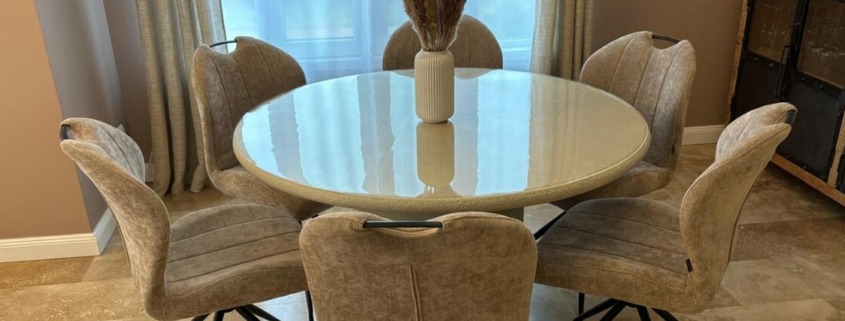 Article 148 : Table et chaise : les vraies stars de votre maison à Charlieu et ses environs